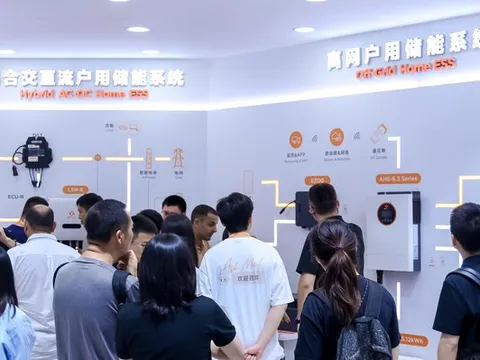 APsystems ra mắt các giải pháp lưu trữ năng lượng lai và độc lập lưới điện mới tại SNEC 2026