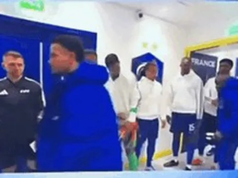 8,2 triệu người xem Kanté phớt lờ, không bắt tay với Mbappé, nghi vấn tuyển Pháp lục đục trước World Cup 2026
