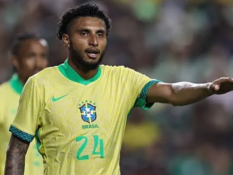 Pha "bẻ lái" không tưởng: Cầu thủ Brazil đang ngồi ăn cưới thì nhận "vé vớt" đi World Cup chỉ 4 ngày trước khai mạc
