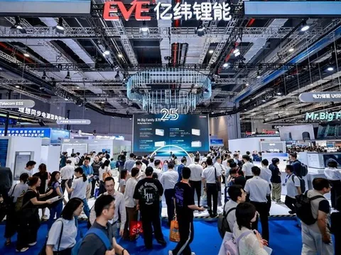 SNEC 2026 | EVE Energy ký kết các đơn hàng lớn với tổng dung lượng vượt 67GWh, tiếp tục gia tăng khoảng cách dẫn đầu trong lĩnh vực lưu trữ năng lượng