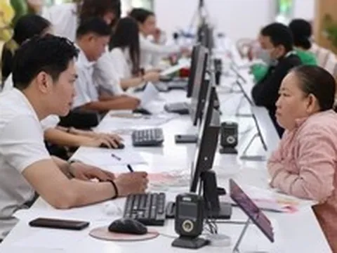 Bộ Chính trị phân bổ hơn 1,8 triệu biên chế công chức, viên chức năm 2026