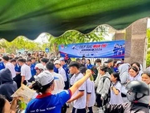 Thí sinh ở Gia Lai xin đi vệ sinh rồi giấu điện thoại vào túi quần