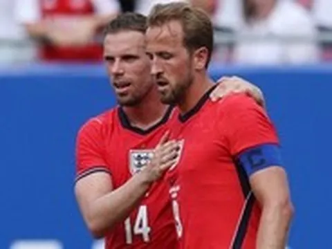 Đội tuyển Anh bị trộm: Harry Kane mất giày, chỉ còn 1 quả bóng