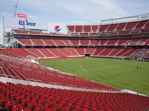 Sân đấu World Cup ế vé vì giá quá cao