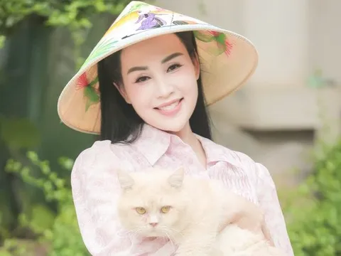 Cuộc sống nhiều người mơ của nữ giảng viên đại học trong phủ 25.000m2 tại Thủ đô