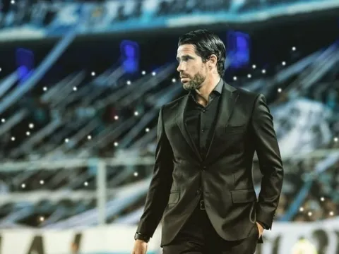 Cựu sao Real Madrid nhập viện khẩn cấp