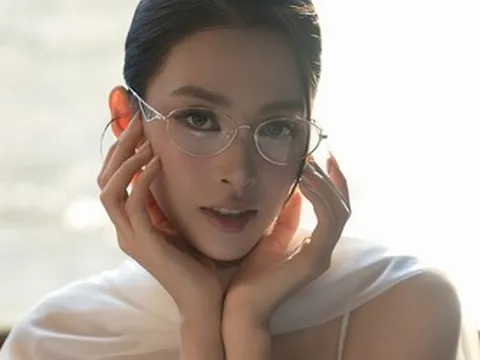 Tiểu Vy gây chú ý với diện mạo trẻ trung, tiết lộ điều theo mình từ tuổi thơ