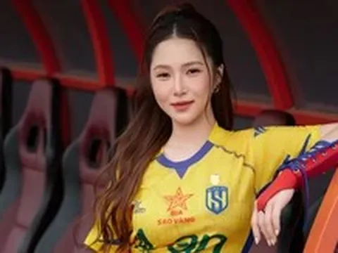 Bố ca sĩ Hương Tràm lần đầu góp giọng trong MV của con gái