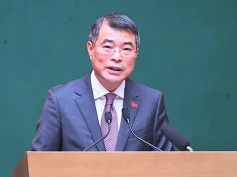 Thủ tướng đề nghị lực lượng Công an nhân dân tập trung xây dựng 'lá chắn an ninh kinh tế'