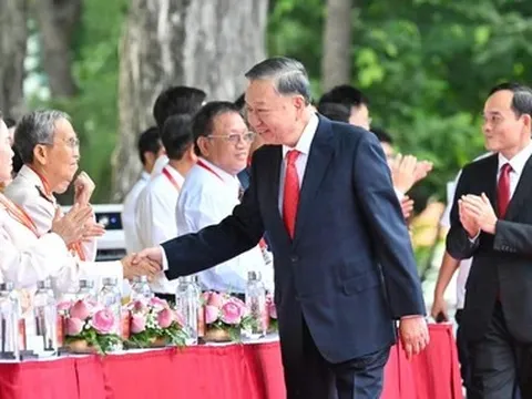 Tổng Bí thư, Chủ tịch nước Tô Lâm dự lễ kỷ niệm 50 năm thành phố Hồ Chí Minh vinh dự mang tên Bác