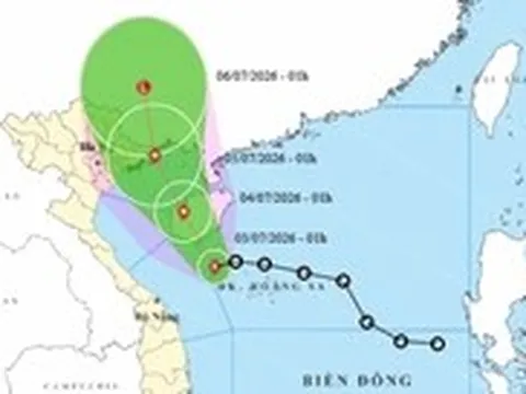 Bão số 1 vừa hình thành trên Biển Đông, hướng vào biển Quảng Ninh - Hải Phòng