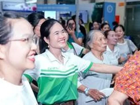 Từ nhà phân phối đến vai trò dẫn dắt đội ngũ: Hành trình của phụ nữ tại Care For Việt Nam