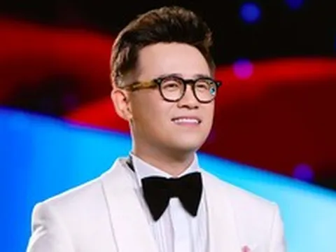 Học vấn đáng nể của nam MC dẫn 'Vua tiếng Việt' mùa mới
