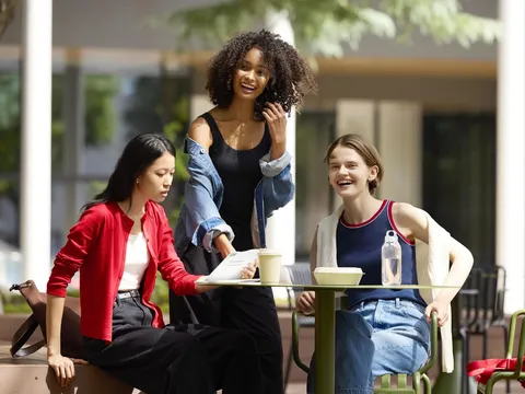 Sau sự thành công của mùa Thu/Đông 2025, UNIQLO đang tiến về đâu trong mùa mới?