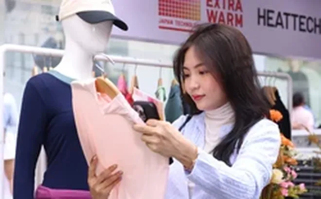 UNIQLO tặng 1.000 áo HEATTECH Extra Warm tại sự kiện trải nghiệm ở Hà Nội