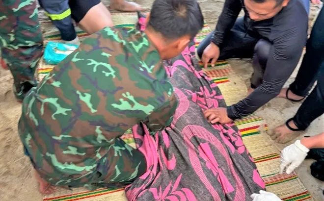 Bé gái tắm biển bị sóng cuốn tại Khánh Hoà: Đã tìm thấy thi thể