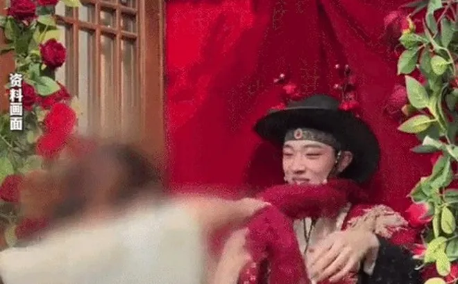 KDL Trung Quốc xin lỗi vì màn 'thả thính' quá đà của diễn viên