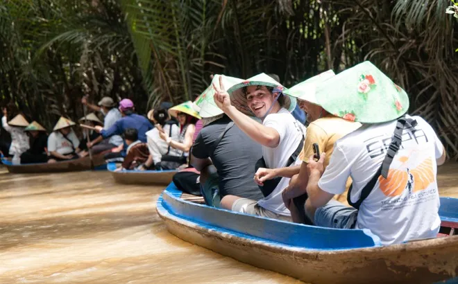 Du lịch miền Tây có gì sau trào lưu check-in xuồng ba lá?
